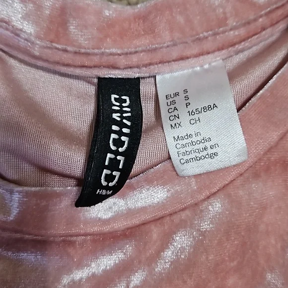 Pink velvet top - Picture 3 of 4